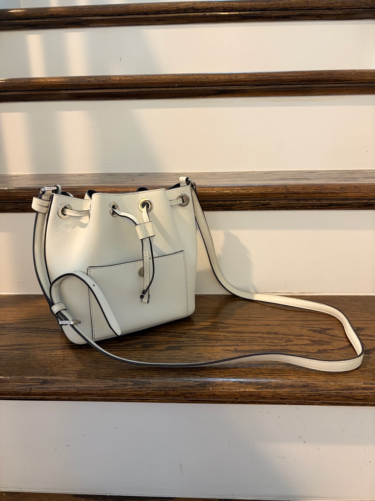 Women's White Drawstring Crossbody Bucket Bag (Michael Kors)
